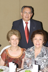 28072011  Ramos Ruelas festejó su 74 aniversario de vida con alegre reunión.