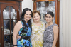 06082011 Morales de Ávila junto a su mamá Gilda García y su suegra Elizabeth García.