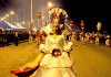 Vestuarios alegres y llamativos se pueden observar en el Carnaval de La Habana.
