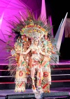 La representante del estado mexicano de Durango en el certamen 'Nuestra Belleza México', Mónica Ayala Venegas, ganadora del primer lugar en la competencia de trajes regionales con su vestido 'Diosa de Plata'.