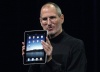 Tras conocerse la renuncia de Steve Jobs como director ejecutivo de Apple, las acciones de la compañía cayeron 5.3% al pasar a 356.10 dólares.