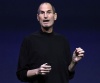 El fundador de Apple, Steve Jobs, renunció a su cargo de presidente ejecutivo de la empresa de computación.