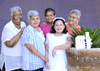 29082011 a la festejada sus tías abuelas, Sras. Rosa María Martínez Uribe, Cuquita Martínez Uribe, Lila Martínez de Piña y abuelita Carmelita Martínez Uribe.