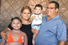 03092011  Sánchez Venegas festejó su primer año de vida, junto a su mamá Lolis su papá Hugo y su hermanita Alejandra.