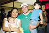 04092011  Morales, Hassan Pérez, Regina y Valentina.