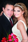 14082011  lució la Ing. Karina Montserrat Chavarría Ramos el día de su boda con el Ing. Héctor Israel Sanabria Muñoz.

Estudio Laura Grageda