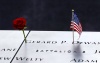 Asimismo, pudieron tocar los nombres grabados en bronce de las 2,977 personas que murieron en los ataques en Nueva York, el Pentágono y Pensilvania, además de los seis muertos en el ataque de 1993 contra el Centro de Comercio Mundial.