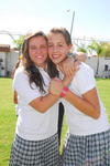 Bárbara Reyes Márquez celebró sus quince años junto con sus compañeros de colegio en una residencia del Campestre La Rosita.