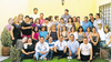 17092011  González Villarreal junto a un numeroso grupo de amigos en su fiesta de quince años.