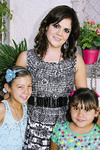 Dulce Mijares con sus hijas Dulce y Sofía.