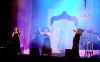 El trío ofreció un concierto lleno de nostalgia, alegría y música en el Coliseo Centenario, sitio en el que se reunieron cinco mil personas (cifra oficial), quienes festejaron con las cantantes su primer aniversario de plata.