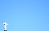 El Cristo Redentor, el imponente monumento que corona el cerro del Corcovado, cumple 80 años con un aspecto radiante y como el símbolo de Río de Janeiro, que en las últimas ocho décadas ha recibido la visita de personajes ilustres para fotografiarse con la estampa más conocida de Brasil.