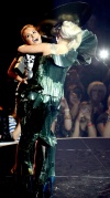 Jessie J se presentó en la gala de los EMA 2011.