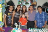 13112011  junto a sus papás y sus hermanos Ángel Giovanni, Michelle Nayeli y Alan Iván.