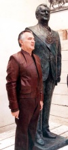 Miguel de la Madrid Hurtado fue presidente de México del 1 de diciembre de 1982 al 30 de noviembre de 1988.