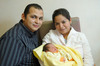 10122011 MUY APUESTO  nació Carlos Alemán Martínez, hijito de Carlos y Sugey.
