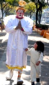 La payasos acudieron un año más a la Basílica a agadecer a la Virgen de Guadalupe.
