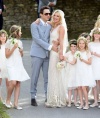 A principios de año, el jugador de fútbol, Rafa Márquez, contrajo matrimonio con la ex esposa del cantante Alejandro Sanz, Jaydy Michel, en una playa del Pacífico mexicano.