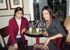 30122011 FERNANDA  Chávez y Valeria Quiroga, fueron captadas durante reciente evento social.