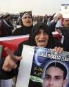 Por medio de pancartas, los opositores piden la muerte delexpresidente egipcio.