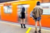 Los paseantes iniciaron su 'viaje ligero' por diversas estaciones del metro para culminar en el Zócalo.