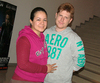 20012012 ADRIANA  Escamilla y Gerardo Flores, disfrutaron una tarde de cine.