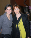 Elena Webb Becerra recibió alegre festejo prenupcial organizado por Esther Becerra de Webb y María Esthela Leal de Chávez, ya que unirá su vida en matrimonio a la de Octavio Chávez Leal, el 18 de febrero de 2012.
