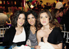 Amigas de La Jugada de los Miércoles disfrutaron de su celebración navideña.