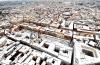 La plaza de San Pedro, en el Vaticano, lució llena de nieve.