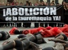 BOG02. BOGOTÁ (COLOMBIA), 09/02/2012.- Unas 70 personas semidesnudas y pintadas de rojo y negro se manifiestan para reclamar el fin de las corridas de toros en el país hoy, jueves 9 de febrero de 2012, en la Plaza de Bolívar de Bogotá (Colombia). El debate antitaurino resucitó en Colombia a mediados de enero cuando arrancó la temporada de toros en una de sus plazas predilectas, la de Santamaría en Bogotá, y tuvo su germen en la decisión del nuevo alcalde capitalino, Gustavo Petro, de no ocupar el palco de la Alcaldía. EFE/Mauricio Dueñas