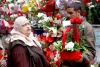 Los puestos de flores de El Cairo se llenan  de productos fabricados especialmente con motivo de la celebración de San Valentín.