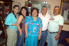 05032012 CATALINA  Torres lució feliz en su fiesta de cumpleaños rodeada de Antonia, Patricia, Víctor y Ernesto.