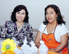 11032012 LA FESTEJADA  acompañada por su mamá Emilia Ortiz Rivas y su prima Ing. Vicky Hernández Rivas, anfitrionas de la reunión.
