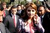Enrique Peña Nieto arribó a la sede del Instituto Federal Electoral (IFE) acompañado de su esposa, Angélica Rivera, en donde solicitó su registro como candidato presidencial.