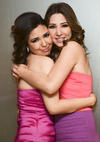 23032012 ELBA ELENA  Cháirez Ortiz y su hermana Mirna en su despedida de soltera.