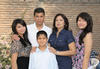 07042012 JAVIER  Tonche y su esposa Cristina Santoyo de Tonche, junto a sus hijos Karla, Javier y Brenda.