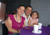 09042012 NATALIA , Héctor y la pequeña Ana Sofía.
