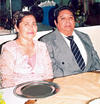 08042012 SRA.  Esther Salazar de León y Sr. Fernando García Sifuentes celebraron 50 años de casados.
