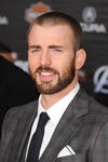 Chris Evans interpreta al gran Capitan America.