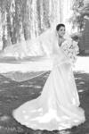 SRITA.  Adriana Valencia Favila, el día de su boda con el Sr. José Luis Ávila Valdez./ Mishelle Vinu Fotografí­a