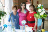 09052012 JENNY  RodrÃ­guez de Valenzuela junto a las organizadoras de su festejo: su suegra Maye Alvarado y su mamÃ¡ Maye Flores.
