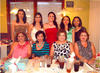 20052012 LUPITA  con un grupo de invitadas con quienes compartió agradables momentos.