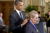 La exsecretaria de estado, Madeline Albright recibió también La Medalla de la Libertad que es considerada el más alto honor a un ciudadano civil en los Estados Unidos.