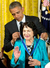 La activista social Dolores Huerta recibió de manos del presidente Barack Obama la Medalla de la Libertad.
