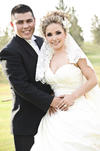 SRITA. ELBA   Elena Chairez Ortiz y Sr. José Guillermo Díaz Arroyo el día de su boda.- 

Alejandra Vidal Fotografí­a