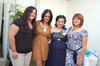 04062012 SINDY  de la Torre de Beatie en su baby shower con las anfitrionas: Jéssica de la Torre y Carmen Alicia Pacheco.