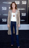 Tom Cruise asistió al estreno de su nueva película "Rock of Ages" en el teatro Grauman's Chinese de Hollywood, donde interpreta a un cantante de rock.
