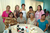 25062012 BRENDA  de Montero junto a las damas asistentes a su festejo de canastilla.