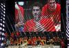El cantante David Bisbal interpretó una canción junto a los jugadores de la selección española. (EFE)