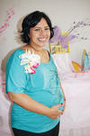 15072012 CYNTHIA  Saucedo de Favero, será mamá de una niña quien llevará por nombre Jennifer.